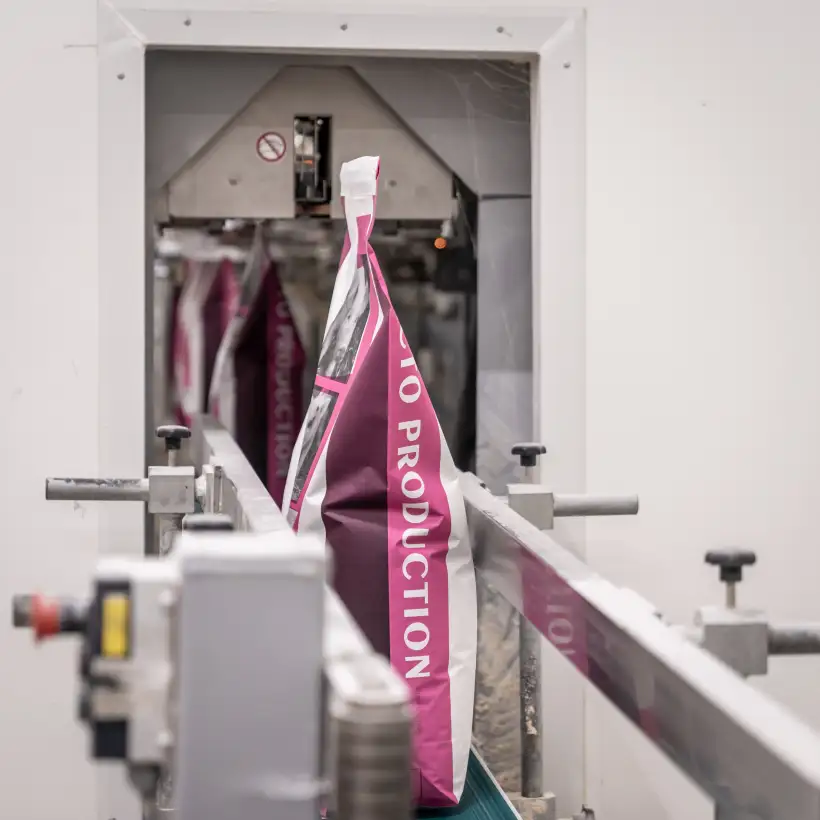 Lacto Production Production Dalimentation Animale A Montauban De Bretagne Reactivite